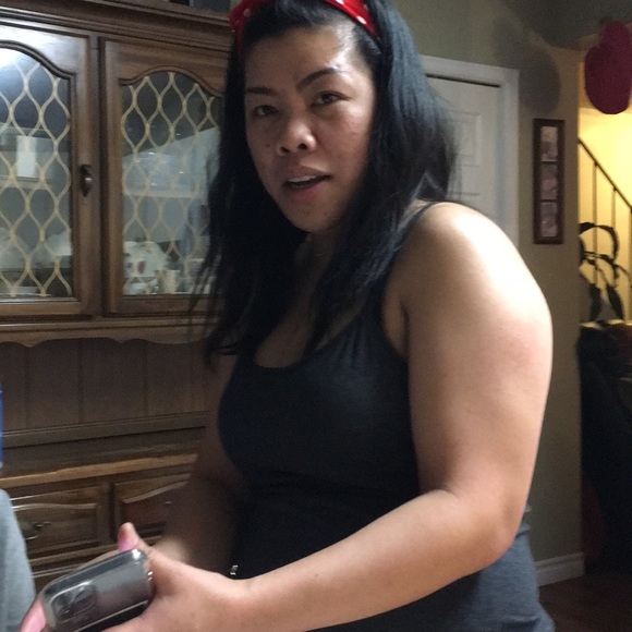 Meet your Posher, Sharon - Picture 1 of 1